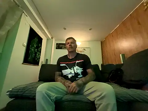 steveindahouse online show from September 22, 5:42 am