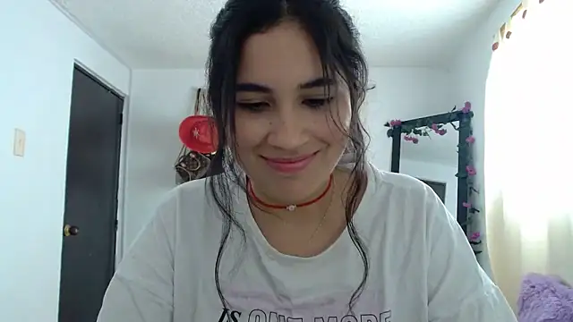 InocentHeaven1 online show from December 10, 3:44 pm