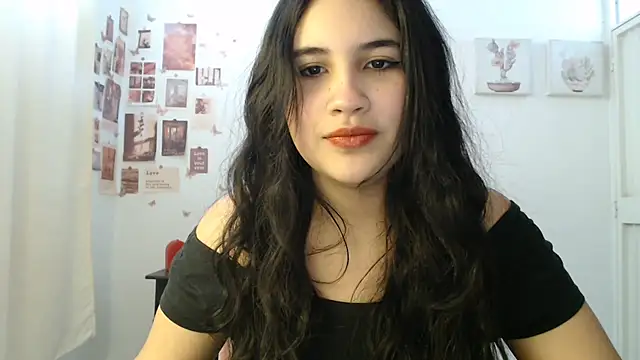 Snapshot of InocentHeaven1 chatting on July 20, 1:02 pm InocentHeaven1 online show from July 20, 1:02 pm