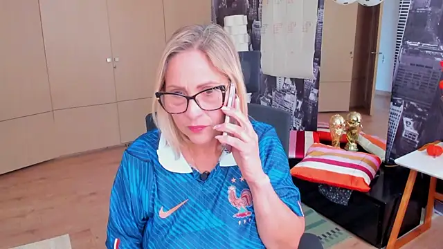 Snapshot of jane_turner chatting on June 22, 1:19 pm jane turner online show from June 22, 1:19 pm