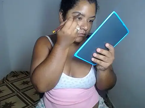 victoris online show from May 17, 1:07 pm