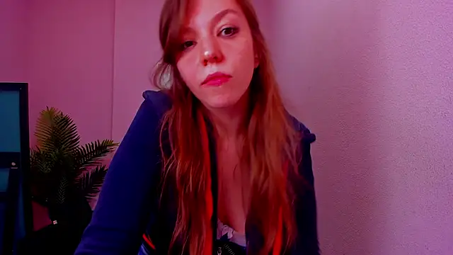 Persephoni online show from October 29, 8:43 pm