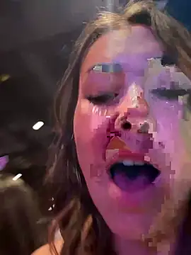 LeaGambit   online show from January 28, 8:04 pm