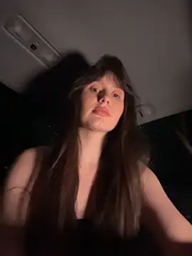 itssophiie online show from December 16, 4:12 pm