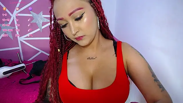 lucy beatifull online show from April 1, 1:34 pm