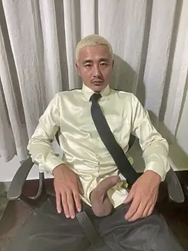 Satinshirt1992 online show from March 10, 4:12 pm