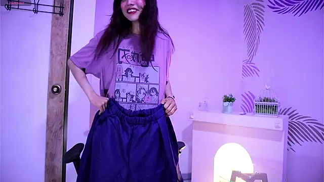 dianebleu online show from March 15, 5:19 am