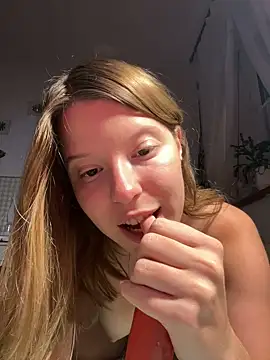 kimczii online show from March 20, 12:11 pm