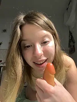 kimczii online show from March 11, 7:14 am