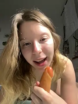 Snapshot of kimczii chatting on May 7, 6:19 am kimczii online show from May 7, 6:19 am