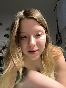 Snapshot of kimczii chatting on May 22, 6:31 am kimczii online show from May 22, 6:31 am