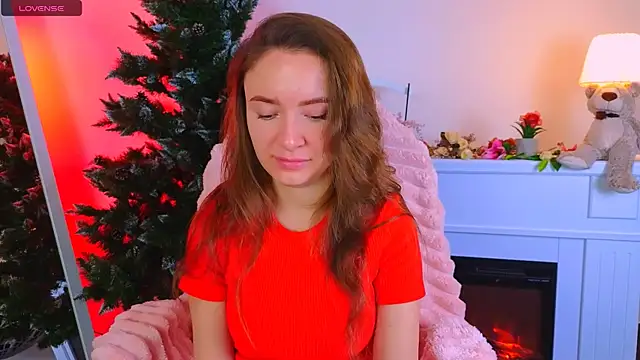 Snapshot of ___Emily___ chatting on December 25, 7:24 am    Emily    online show from December 25, 7:24 am