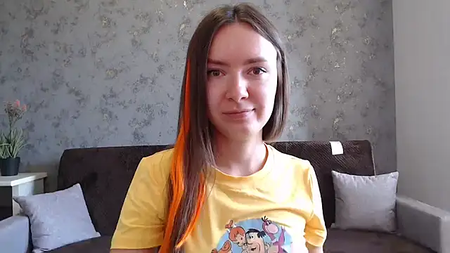 Snapshot of ___Emily___ chatting on September 14, 1:10 pm    Emily    online show from September 14, 1:10 pm