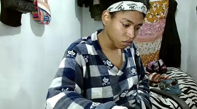 angelamarie1 online show from March 14, 11:23 am