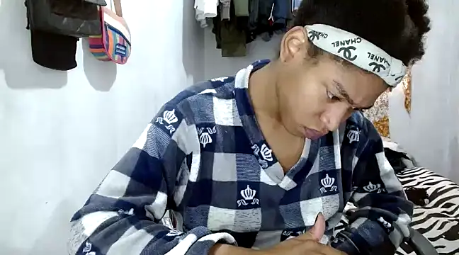 angelamarie1 online show from March 22, 12:57 pm