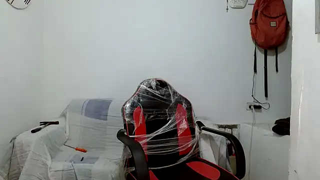 angelamarie1 online show from October 7, 12:08 am