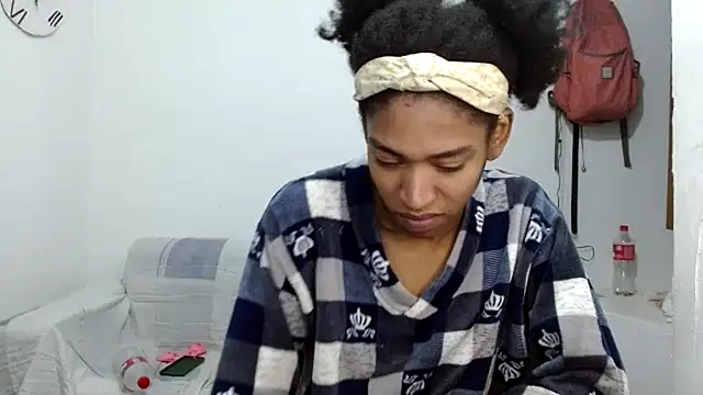 angelamarie1 online show from October 15, 11:10 am