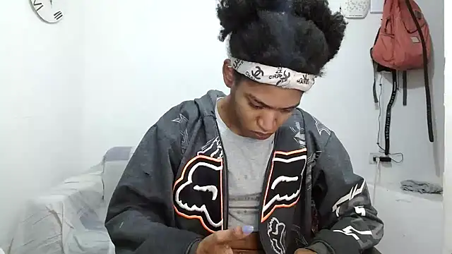 angelamarie1 online show from November 10, 10:36 am