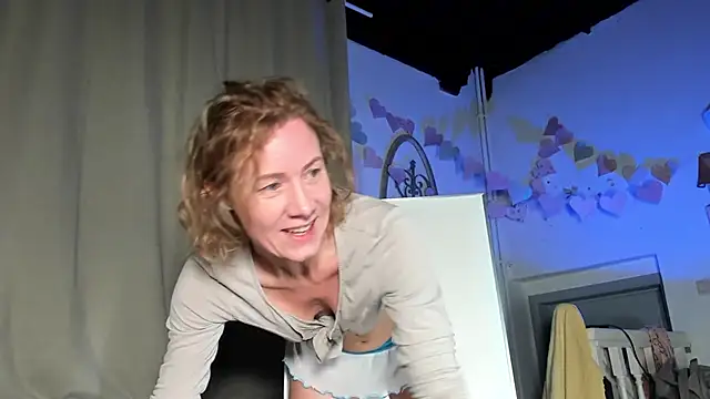 Lola Belgium online show from February 17, 8:26 pm