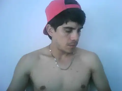 Snapshot of LarryCapija chatting on November 5, 5:13 pm LarryCapija online show from November 5, 5:13 pm