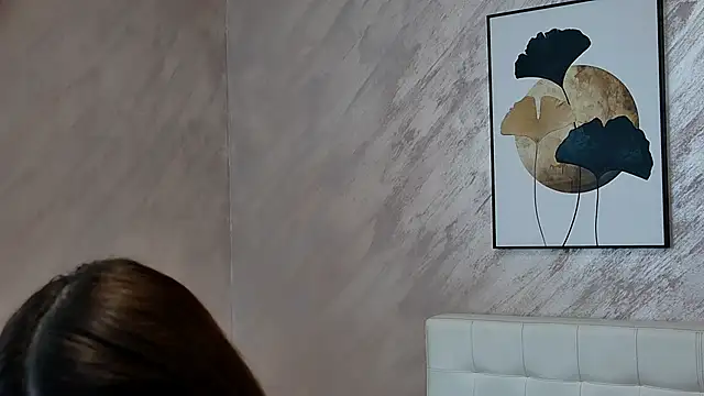 Sierra Halle online show from January 23, 8:13 pm