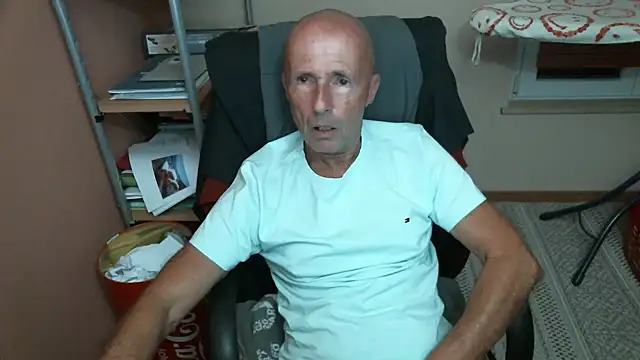 olibrius71 online show from October 11, 7:45 pm