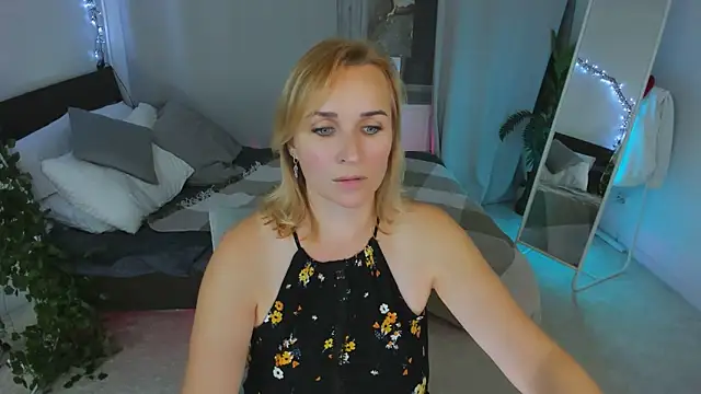 Karinella x online show from September 19, 9:26 pm