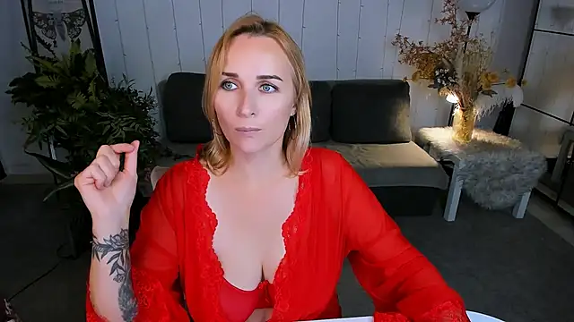 Karinella x online show from September 23, 10:35 pm