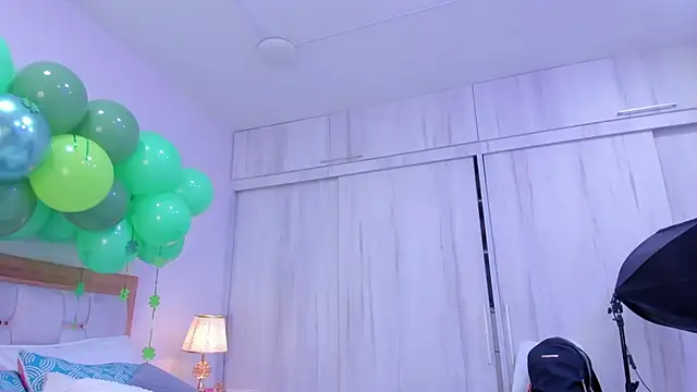 paola rodriguez online show from March 17, 7:26 pm