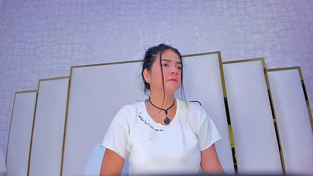 paola rodriguez online show from September 21, 11:45 am