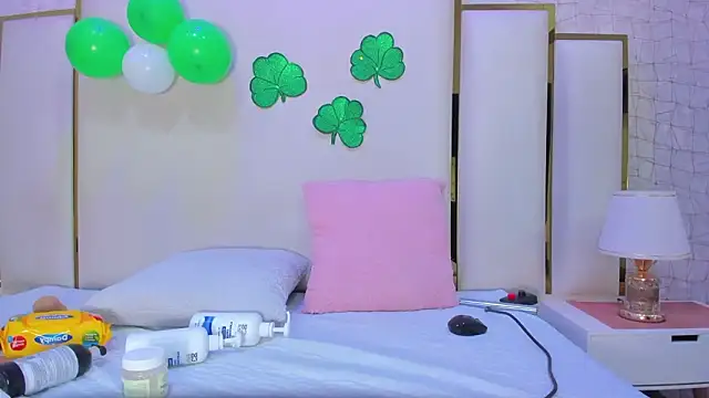 paola rodriguez online show from March 17, 11:46 am