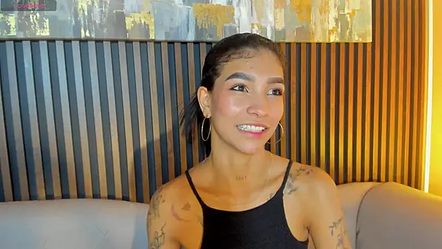 LauraAristizabal online show from March 18, 12:41 pm