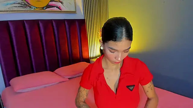 LauraAristizabal online show from March 31, 12:38 pm