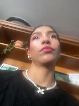 Snapshot of LauraAristizabal chatting on April 30, 12:22 pm LauraAristizabal online show from April 30, 12:22 pm