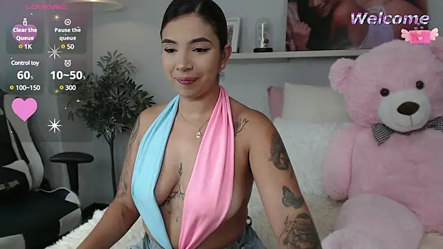 Snapshot of vane_lopez_ chatting on March 18, 10:15 pm vane lopez online show from March 18, 10:15 pm