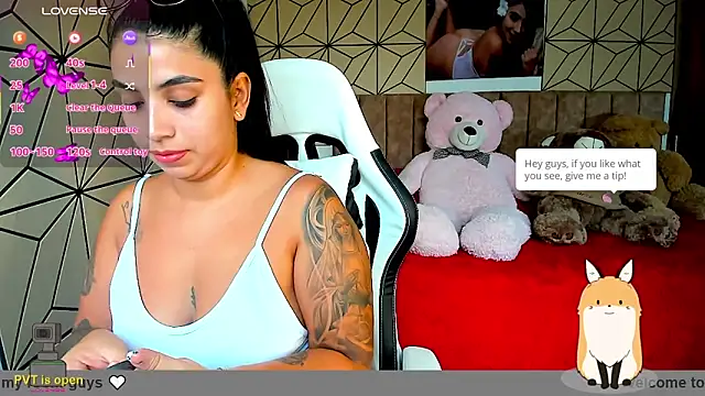 vane lopez  online show from November 20, 7:13 pm