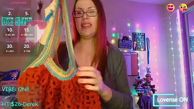 EmmaIsHere online show from November 13, 3:55 pm