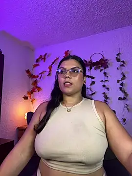 kittylu   online show from November 15, 2:31 am