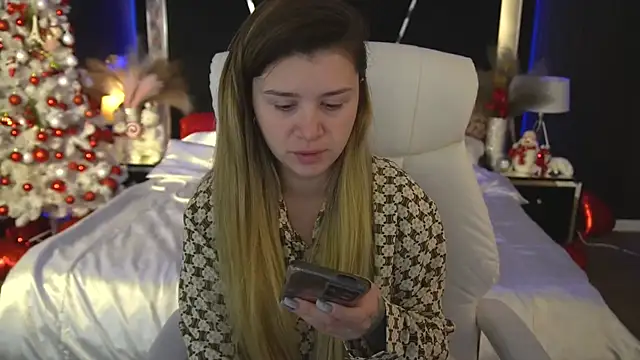 AmellyMilly online show from December 21, 7:15 am