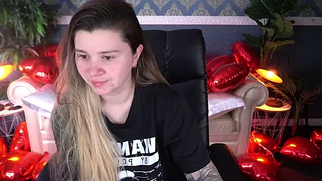 Snapshot of AmellyMilly chatting on February 22, 1:31 pm AmellyMilly online show from February 22, 1:31 pm