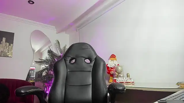 Meghan320 online show from November 29, 11:46 am