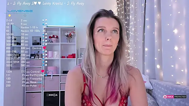 Karamelsw  online show from February 13, 8:55 pm