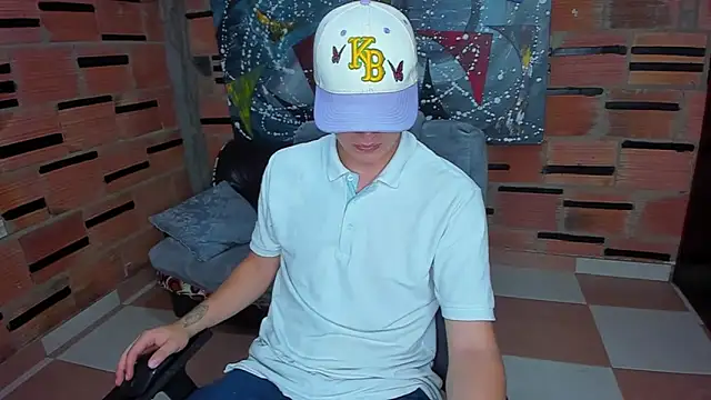 patrik 027 online show from February 1, 7:02 pm