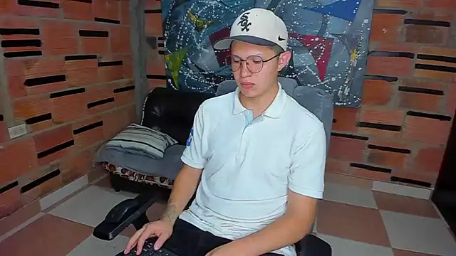 patrik 027 online show from February 11, 6:22 pm