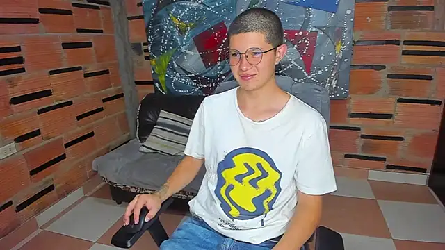 patrik 027 online show from February 17, 2:15 pm