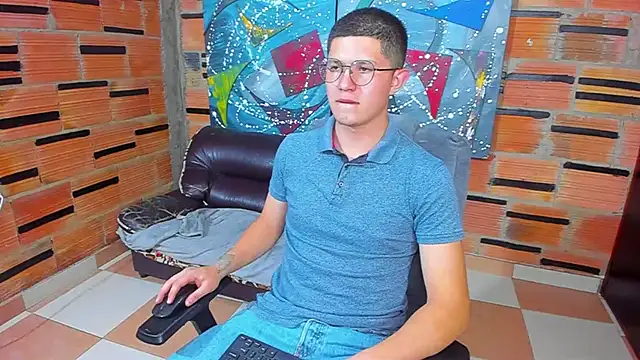 patrik 027 online show from March 3, 7:49 pm