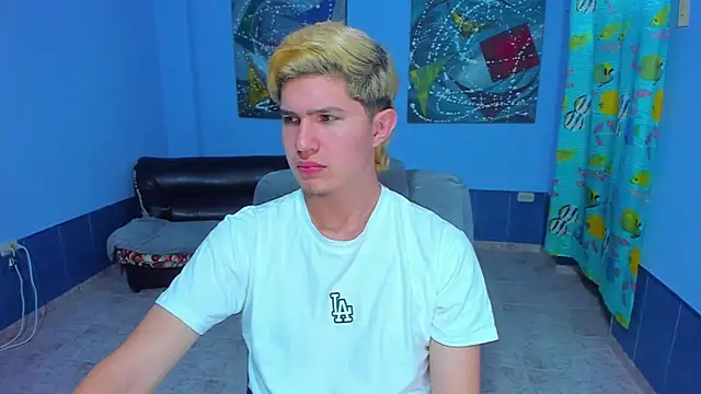 patrik 027 online show from September 19, 6:04 am