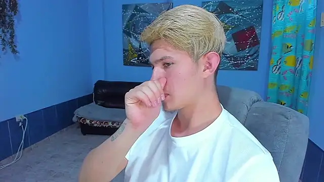 patrik 027 online show from October 8, 7:39 am