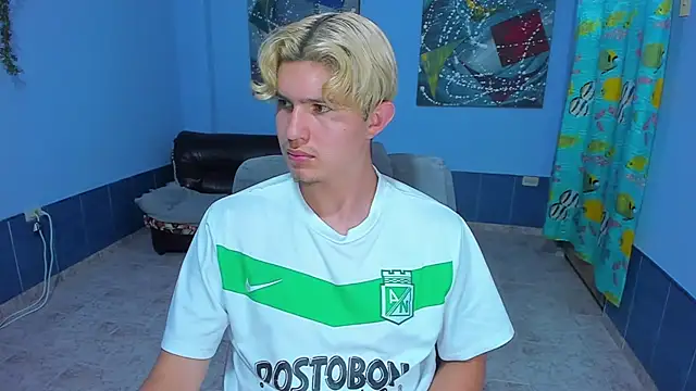 patrik 027 online show from October 29, 7:43 am