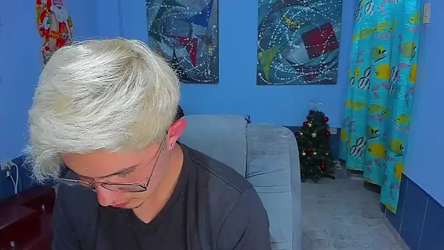 patrik 027 online show from December 16, 6:51 am